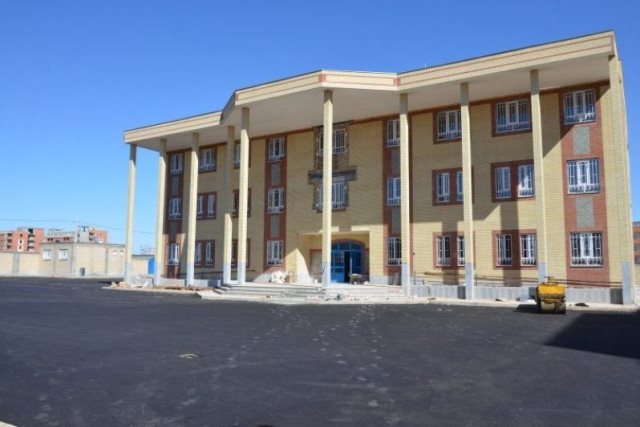 بهره برداری 114 پروژه مدرسه سازی با مشارکت خیران در کرمانشاه
