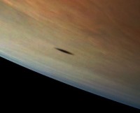 تصویر "جونو" از سایه قمر مشتری آن بر روی سیاره