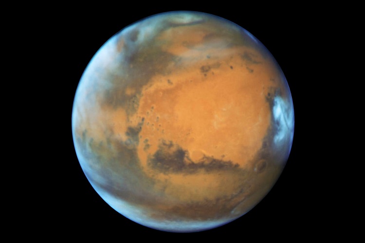 سنگ‌های مریخ مانند اسفنج، آب را به خود جذب کرده‌اند