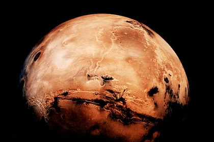 کشف صخره یخ زیر سطح مریخ؛ منبع آب برای انسان فراهم می‌شود؟