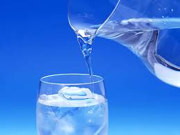 8 لیوان آب در روز، از افسانه تا واقعیت