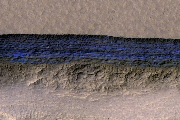 کشف صخره یخ زیر سطح مریخ؛ منبع آب برای انسان فراهم می‌شود؟