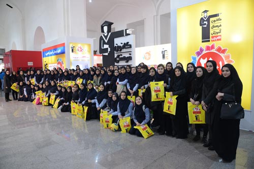 گزارش تصویری نمایشگاه کتاب 98 - روز چهارم - 7 اردیبهشت