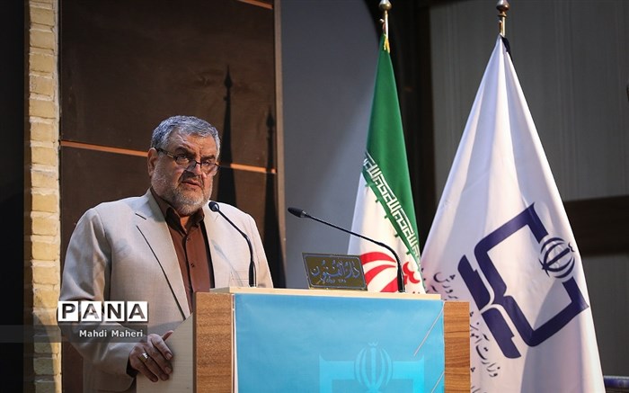 حذفیات کتب درسی برای 2 پایه نهم و دوازدهم قطعی و الزامی است