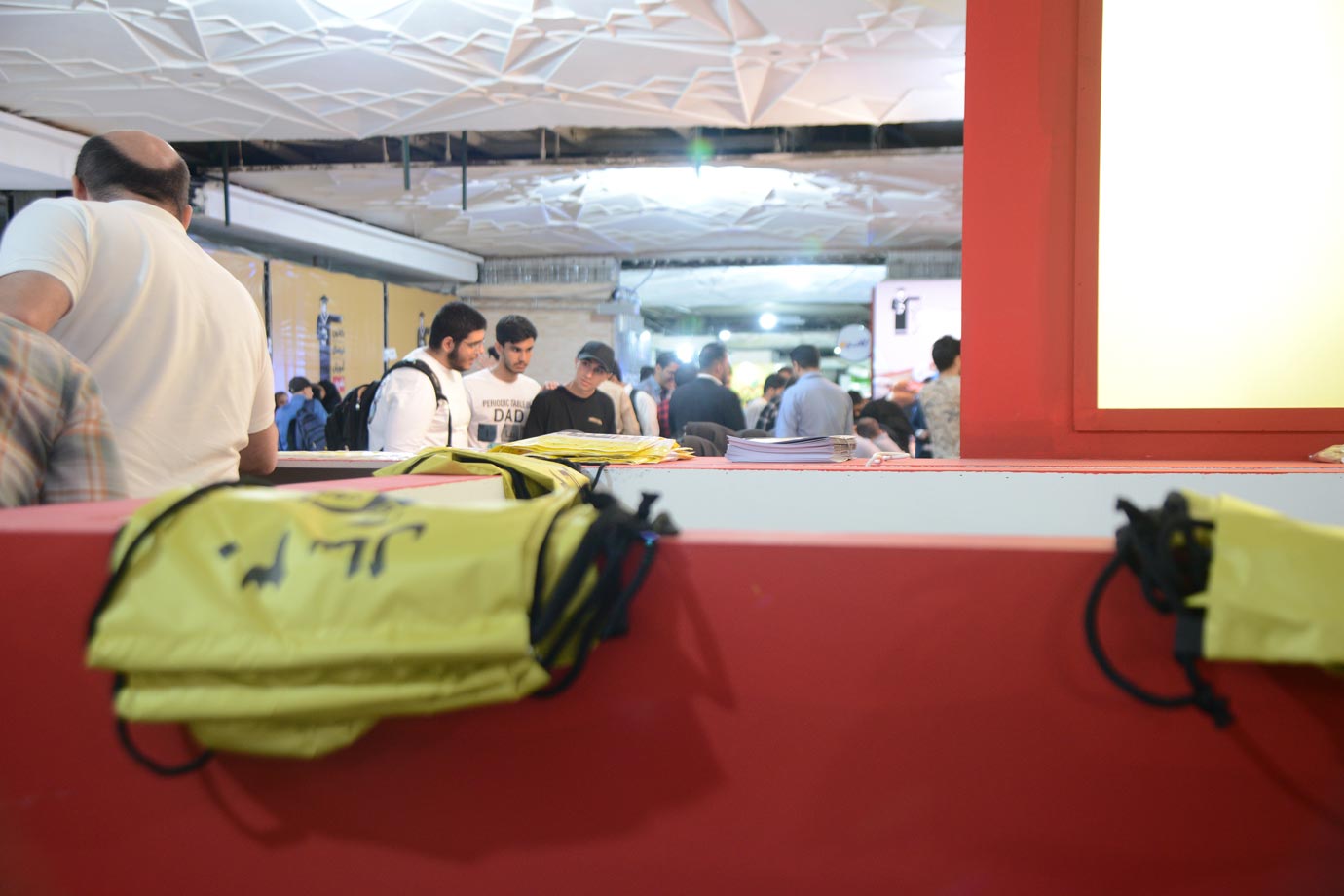 20 اردیبهشت1402: گزارش تصویری 1 ازحضور کانون در نمایشگاه کتاب