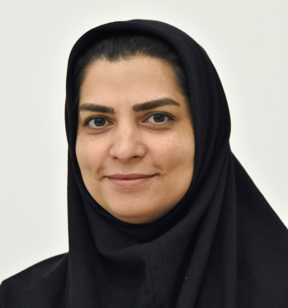 اهدای 117,000 جلد کتاب به 3745 مدرسه توسط بنیاد قلم‌چی