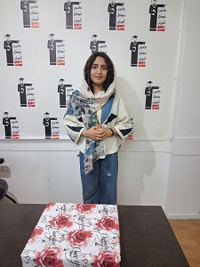 گفت و گو باساینا امیری قبولی مدرسه نمونه دولتی از شهرضا