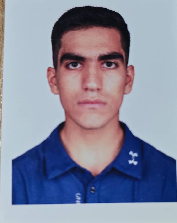 مصاحبه با رضا محمدپور؛ دانش‌آموز پایه یازدهم ریاضی از شیراز