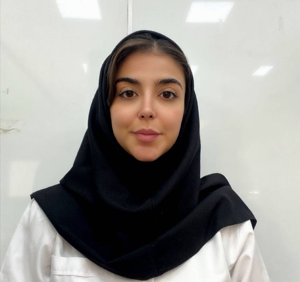 گفتگو با محدثه بغدادی ؛ پشتیبان قهرمان پیشرفت درسی پایه دوازدهم