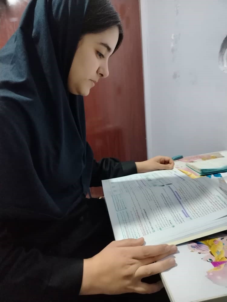 گفتگو باپرستش جهان بین قهرمان پیشرفت