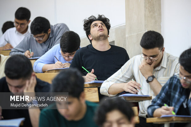 تاخیر در ثبت‌نام ورودی‌های جدید دانشگاه