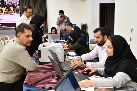 سومین روز میزبانی کانون از دبیران و مدیران مدارس و اعطای هدایا