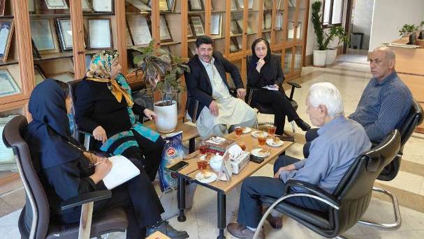 بررسی حمایت از دانش‌آموزان سیستان‌و‌بلوچستان در نشست با خیرین