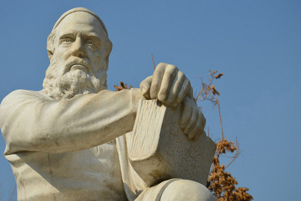 28 اردیبهشت؛ بزرگداشت ریاضیدان، منجم و رباعی سرای ایرانی