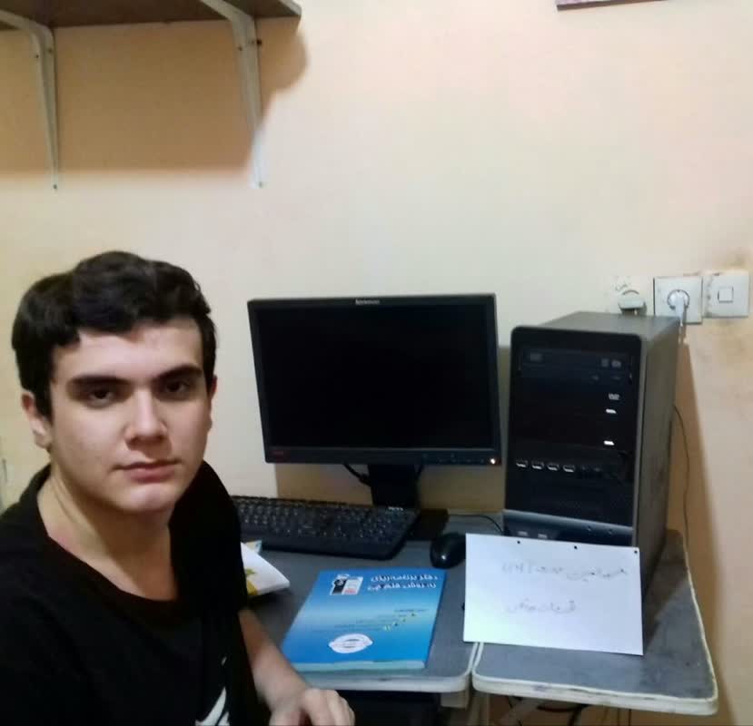 گفت وگو با محمد امین جنت آبادی ؛ دانش آموز برتر یازدهم تجربی