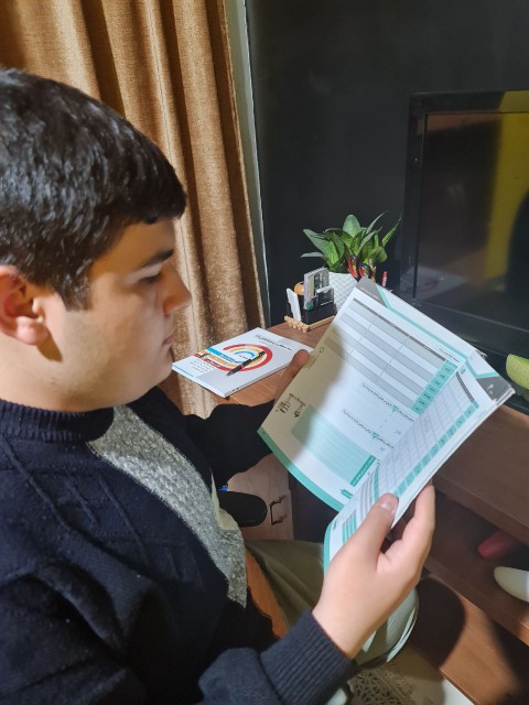 گفت و گو با ماهان ایروانی دانش آموز پایه دهم تجربی