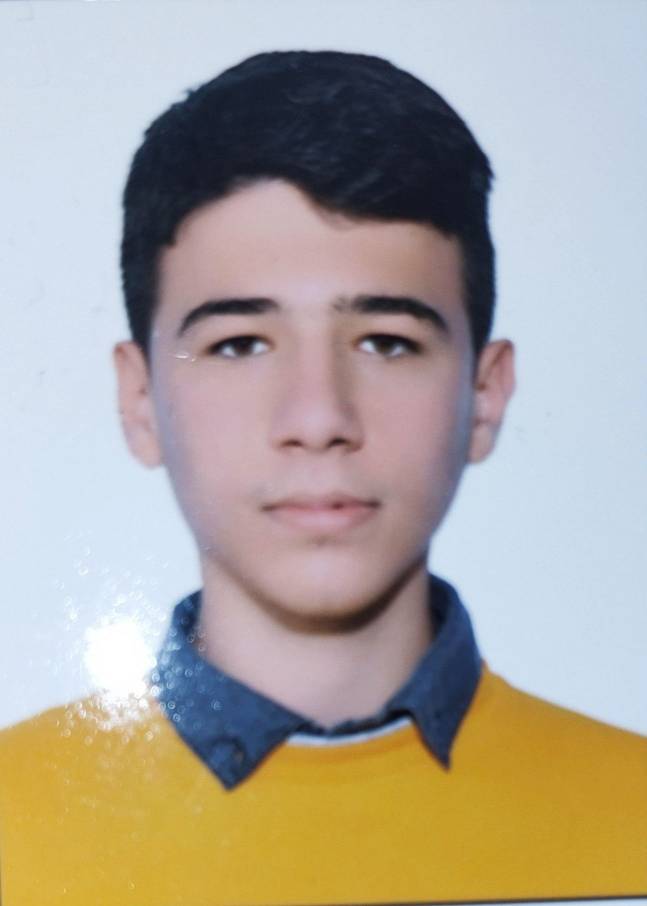 گفتگو و مصاحبه با دانش آموز پرتلاش علی اصغر نادرزاده