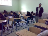 با تمرکز کامل در کلاس حاضر شوید