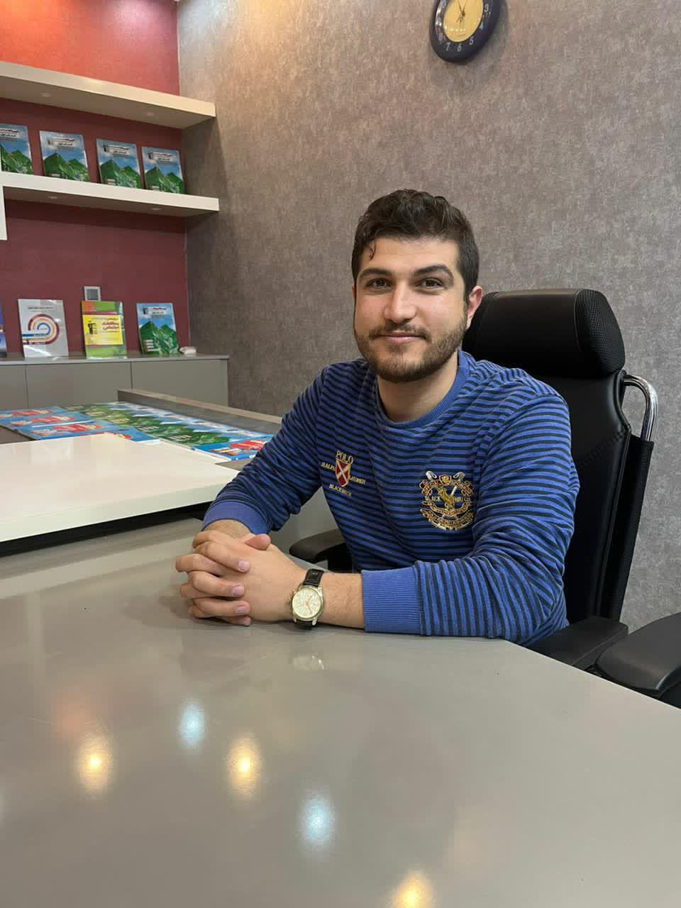 گفت‌وگو با مسیح باقریه؛ دبیر ریاضی اصفهان - کتاب کار ریاضی