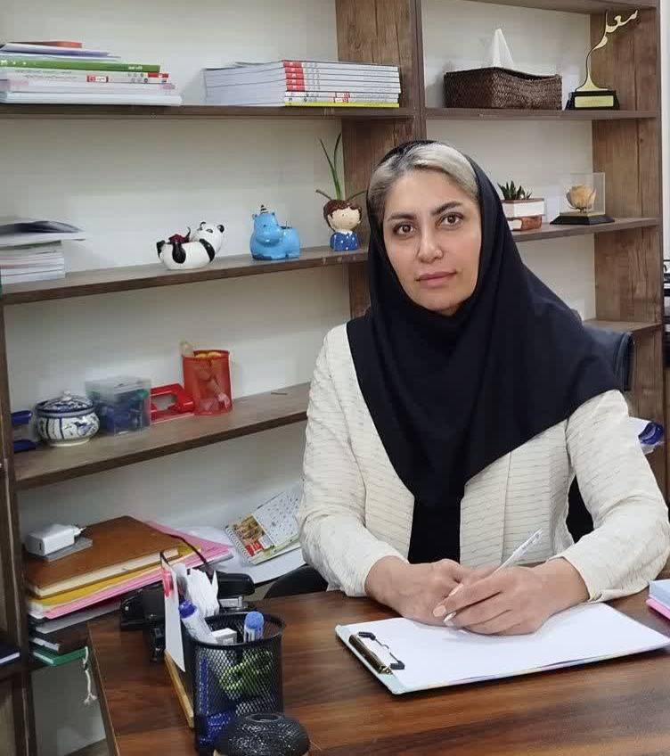با مشاوران برتر آشنا شوید (83) داستان‌های موفقیت - فاطمه جندقی