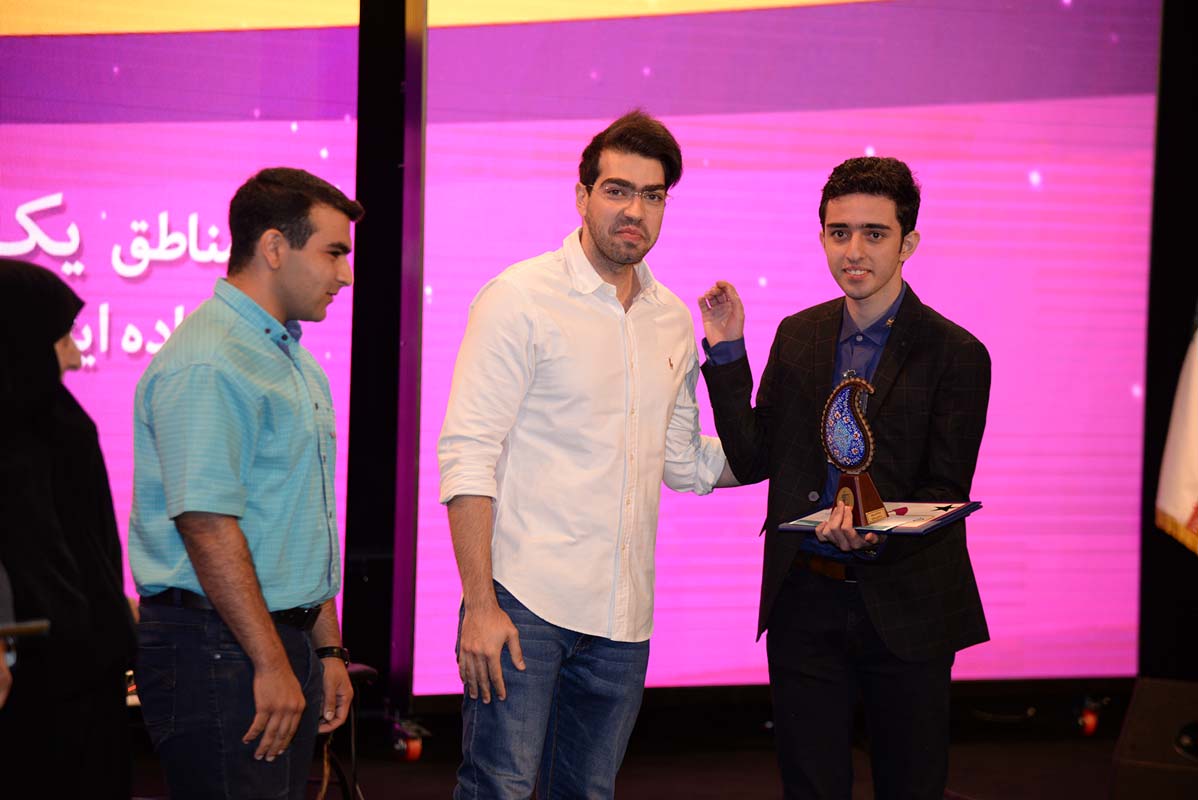 گفت‌وگو  با پدر و مادر آریان عبداللهی، رتبه‌ی 5 تجربی