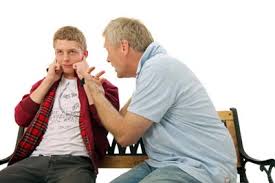 نکاتی در شیوه‌ی رفتاری والدین با فرزندان نوجوان