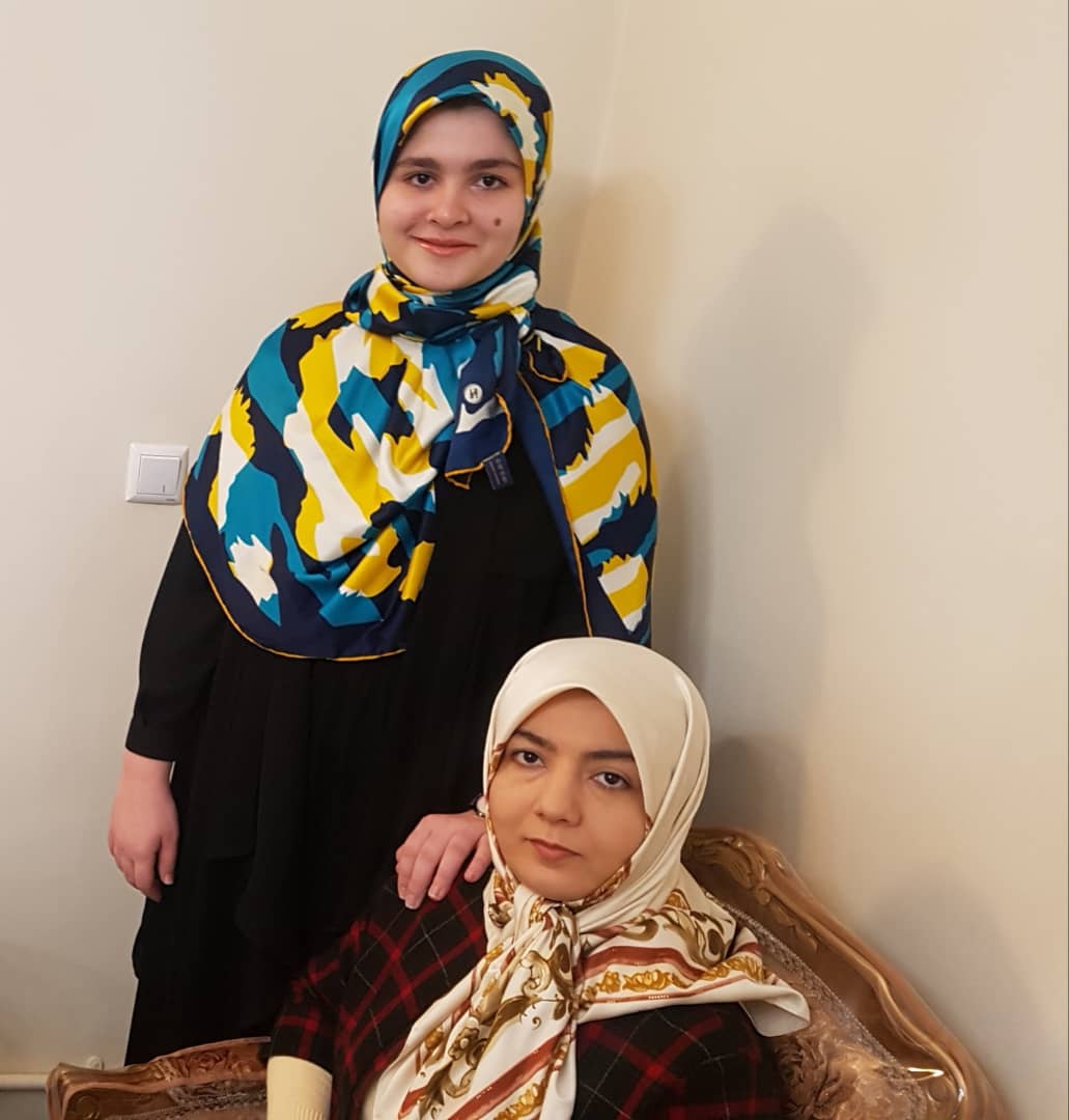 گفت‌وگوهای پرستو عسکری:مادر حسنا شاه‌حیدری، دهم ریاضی از تهران