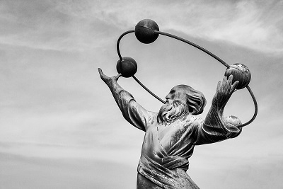 درباره ی ابوریحان بیرونی چه میدانی؟