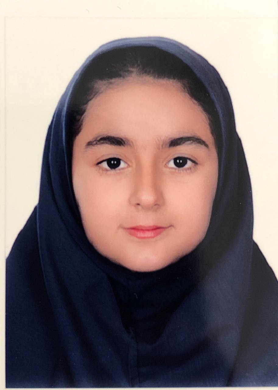 گفتگو با آندریا حاتمی عضو باشگاه هفتصدتایی ها