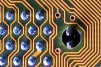 کشف فلزی که با هدایت الکتریسیته گرم نمی‌شود