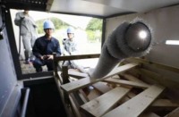 عملیات امداد رسانی با مار رباتیک !