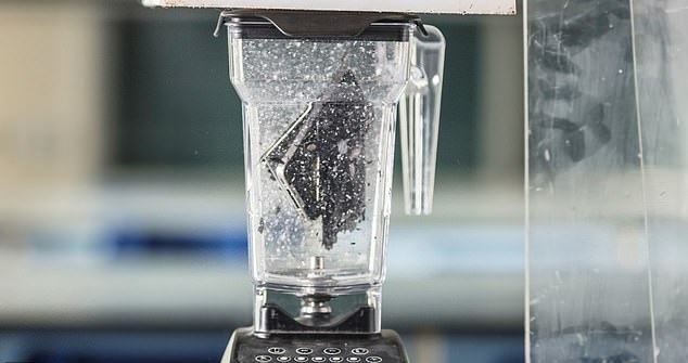 چه مقدار طلا و نقره در تلفن همراه شما به‌کار رفته است؟+ تصاویر