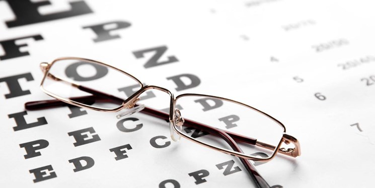 عینک طبی هوشمندی که به طور خودکار فوکوس می‌کند