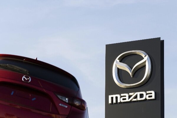 اولین خودروی برقی مزدا ماه آینده رونمایی می‌شود