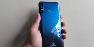 گوشی سه دوربینه‌ی ارزان با باتری قدرتمند