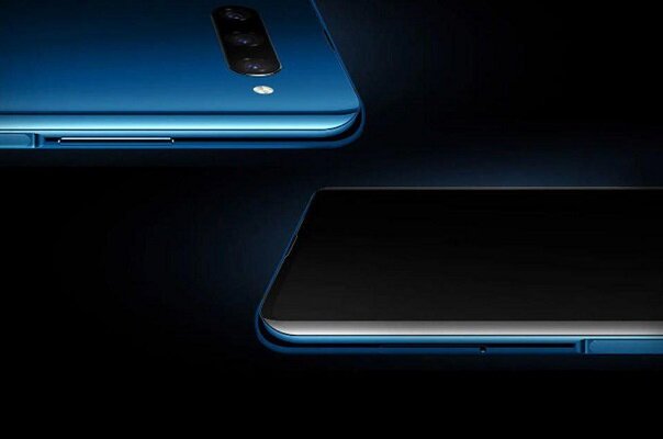 گوشی دو نمایشگره 529 دلاری به بازار آمد