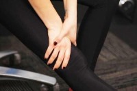 بیماری بورسیت اغلب موجب درد در شانه، زانو و آرنج میشود