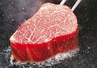اگر دچار بیماری نقرس هستید خوراکی‌های زیر را نخورید!