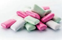 فواید و مضرات آدامس جویدن