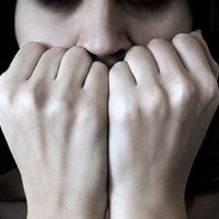 اضطراب درونی ما را خرافاتی می‌کند