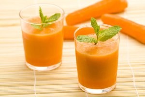 می دانید دلیل خوردن آب هویج با بستنی چیست؟