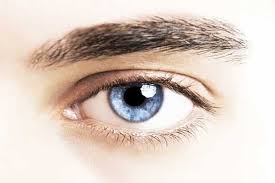 نکاتی درباره شست و شوی چشم با چای