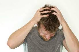 رابطه خارش پوست سر و ریزش مو
