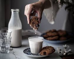 چه کسی آلرژی شیر می‌گیرد؟