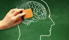 10 علامتی که از آلزایمر خبر می‌دهد