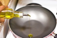 روغن زیتون برای سرخ کردن مناسب است؟