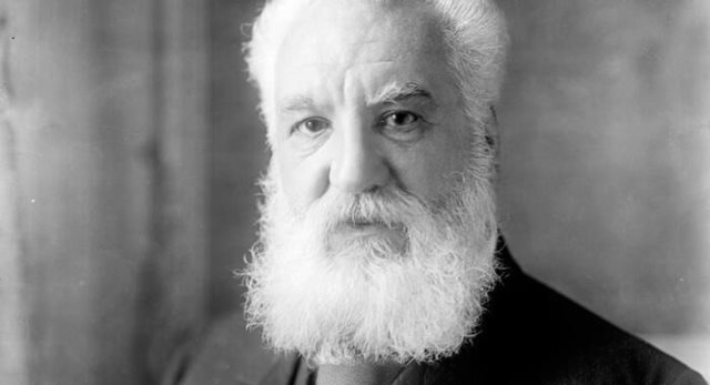 الو من گراهام بل هستم