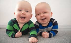 عجیب‌ترین و جالب‌ترین حقایق دنیای دوقلوها