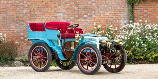 یکی از عتیقه‌ترین خودروهای جهان به حراج گذاشته می‌شود