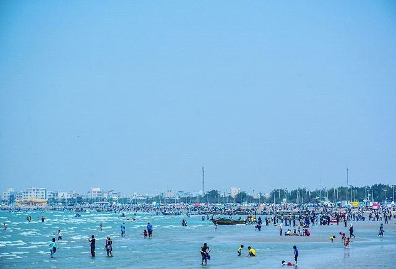 سواحل ماسه‌ای بندر گناوه